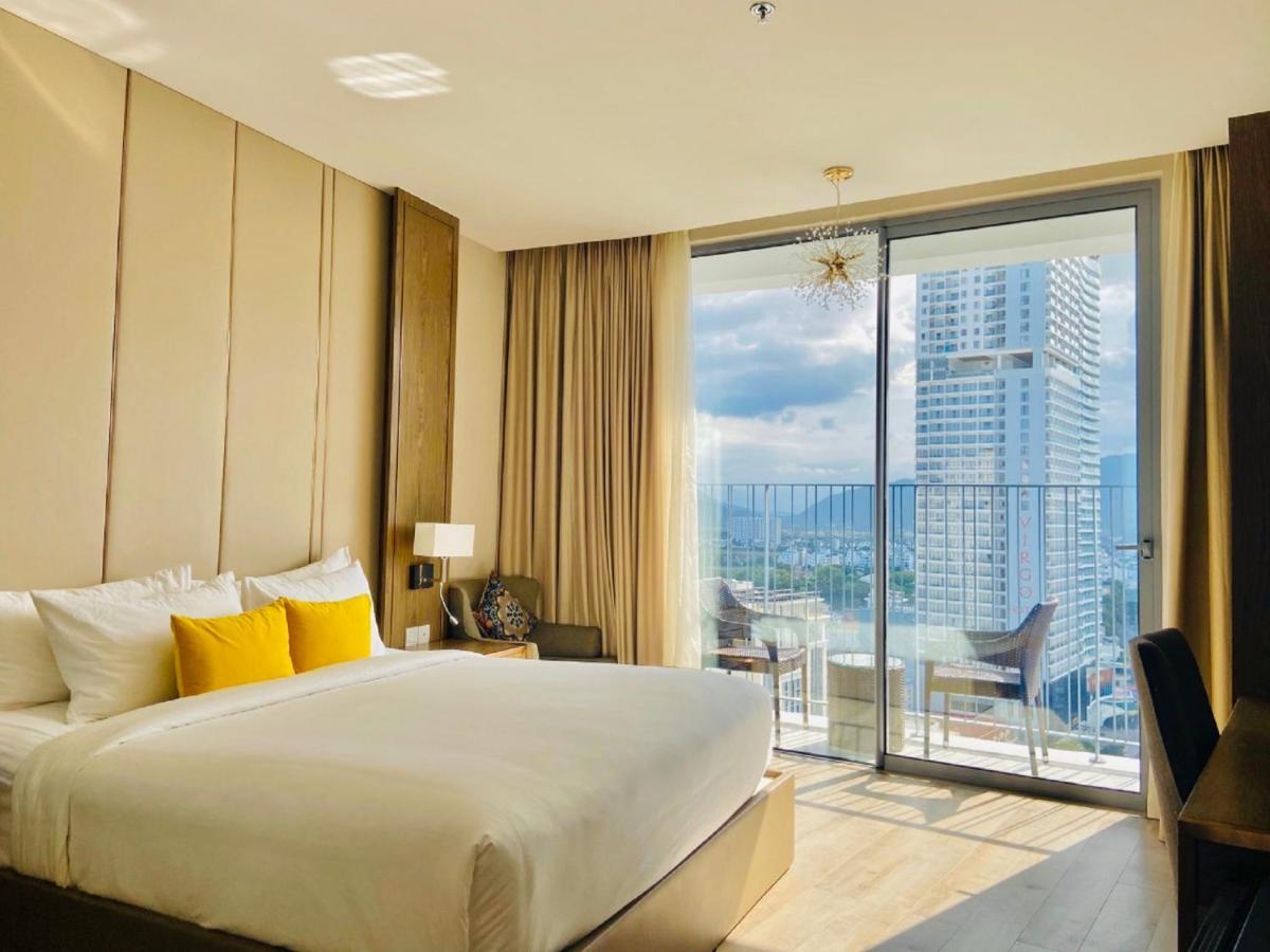 Panorama Lyn Beachfront Apartment На Транг Екстериор снимка